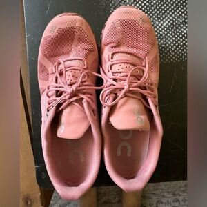 Salmon Pink OnClouds